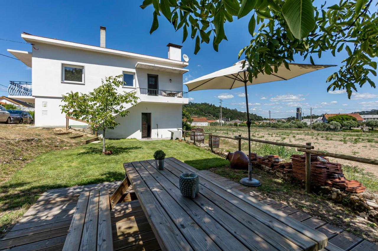 Charming Country House Ourém Exterior foto
