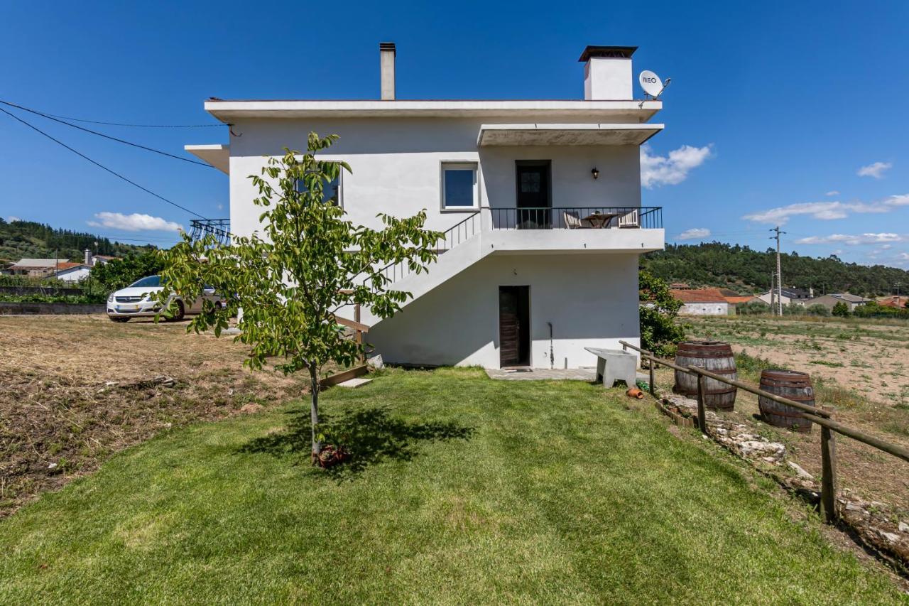 Charming Country House Ourém Exterior foto
